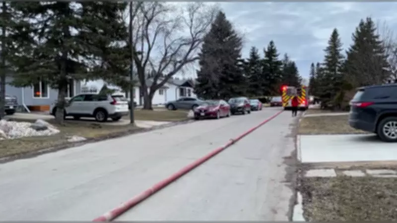 Winnipeg Firefighters Battle Blaze in Niakwa Place Neighborhood