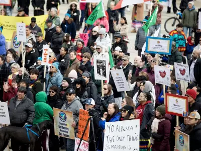 First Nations Secure Temporary Stay in Alberta Separatism Challenge, Blocking Petition Certification