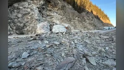 Highway 16 Partially Reopens After Rockslide Near Jasper Townsite