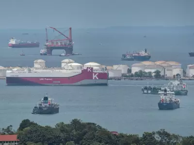 Oil Prices Swing as Iran Rejects Ceasefire, Trump Renews Hormuz Threats