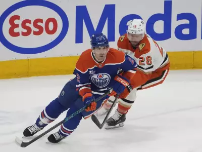 Oilers Coach Knoblauch Shakes Up Defense, Goalie for Game 5