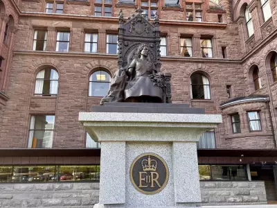 Ontario Supervisors Avoid Sunshine List Through Contractor Status