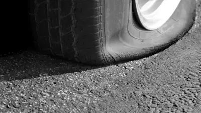Police Use Tire Deflation Device to Stop Dangerous Driver in Barrie