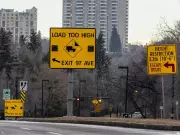 Alberta Launches Trucking App to Prevent Bridge Strikes by Interprovincial Drivers