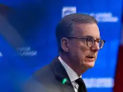 Bank of Canada Governor Discusses AI Risks with Fed Chair Amid Financial Stability Concerns