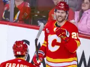 Blake Coleman's Future: Key Summer Decision for Rebuilding Calgary Flames