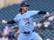 Blue Jays Fall 7-1 to Twins in Lackluster April Performance