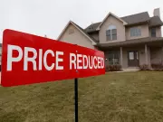 Canada's Housing Market Faces Fourth Year of Declines with No Bottom in Sight