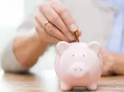 Crafting a Tax-Efficient Pension Paycheque for Retirement Security