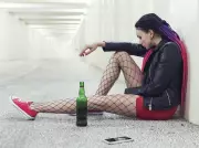 Dear Abby: Mother Falsely Accused of Calling Police on Alcoholic Daughter