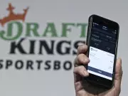 Live Sports Betting Transforms Fan Experience in Edmonton, Raises Addiction Concerns