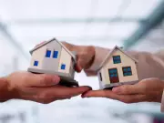 Navigating Real Estate: Expert Advice on Whether to Buy or Sell First