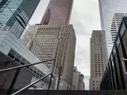 OSFI Warns of Spillover Risks from Non-Bank Lending and Cyber Threats