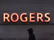 Rogers Communications Faces Investor Exodus Amid Intensifying Telecom Price War
