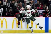 Ryan Hartman's Two Goals Lead Minnesota Wild to 4-1 Victory Over Ottawa Senators