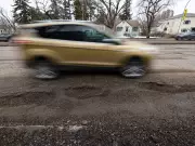 Saskatoon Faces Pothole Surge: Nearly 800 Reported Since Late March