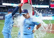 Schneider's Go-Ahead Run Lifts Blue Jays Over Dodgers 4-3, Halting Six-Game Slide