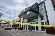 Security Guard Shot Confronting Robbery Suspect at Toronto Mall Jewelry Store