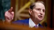 Senator Wyden Confronts EPA Over Abortion Pill Water Testing Guidance