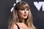Taylor Swift files to trademark voice, likeness to combat AI deepfakes