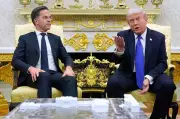 Trump Meets NATO's Rutte Amid Speculation of Potential U.S. Withdrawal