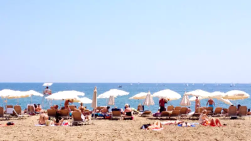 10 Beach Etiquette Tips to Avoid Being That Annoying Person