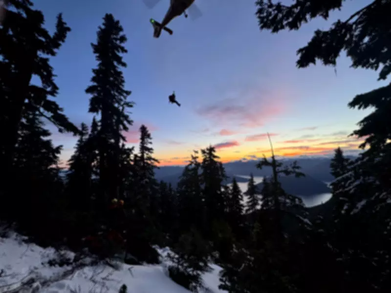 4 Hikers Rescued from Snowy North Shore Mountain in BC