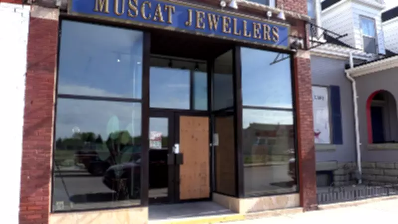 4 Teens Charged in St. Thomas Jewellery Store Robbery
