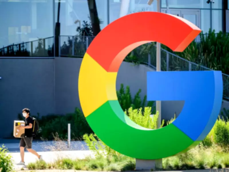AI Bond Binge Overwhelms Wall Street, Pushes Alphabet Abroad