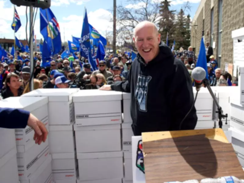 Alberta Separatists Celebrate Signatures; Nenshi Demands Petition Invalidated