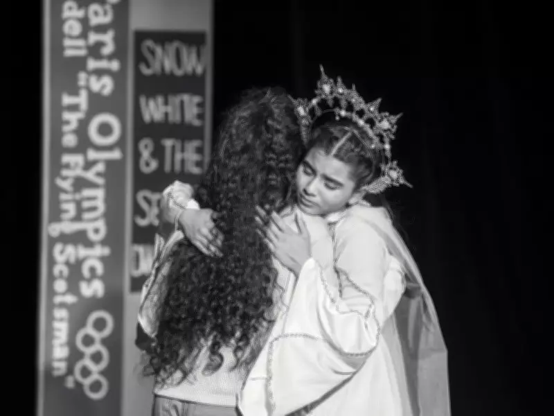Alberta Youth Theatre Collective Reviews Aurora Charter's Jesse and the Bookkeepers