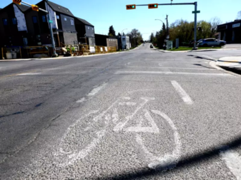 Alberta's Bike Lane Battle: Premier vs. Mayor Over Cycling Infrastructure
