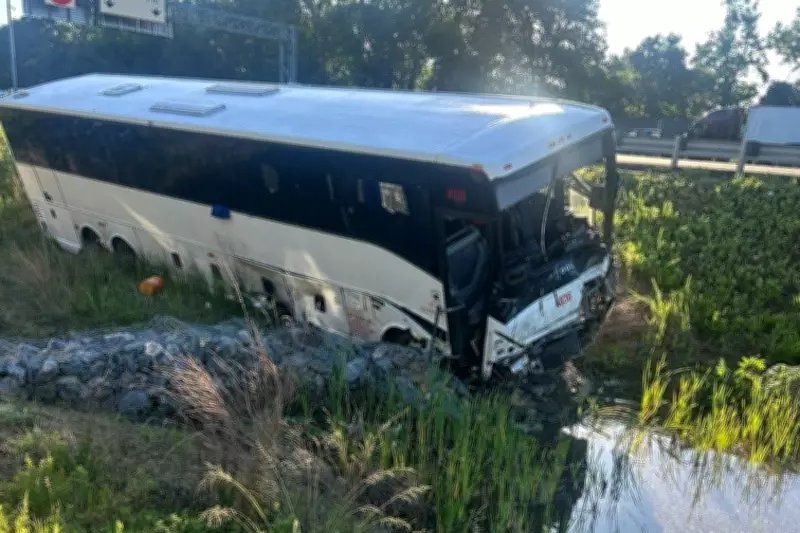 Bus Hits Cars in Virginia, Killing 5 and Injuring 34, Police Say