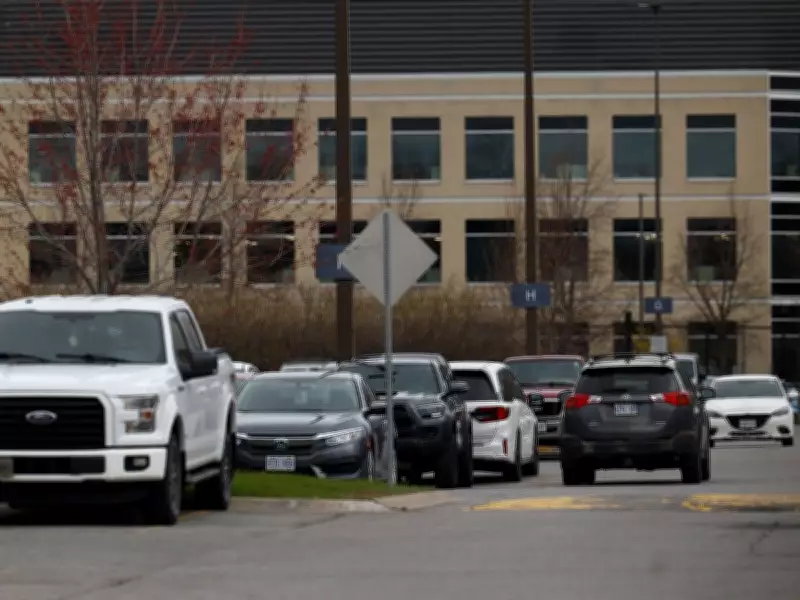 DND May Turn Sports Fields into Parking Lots; OC Transpo Deficit; South Korean Submarine Arrives