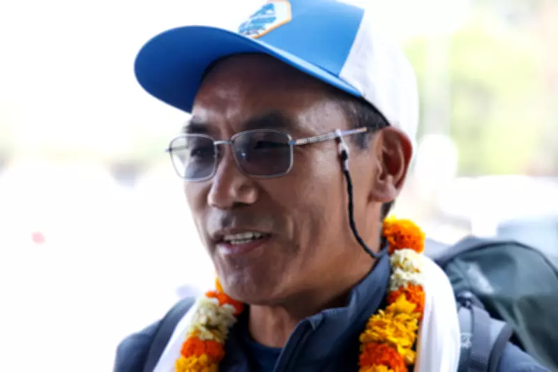 Everest Man and Mountain Queen Shatter Their Own Climbing Records