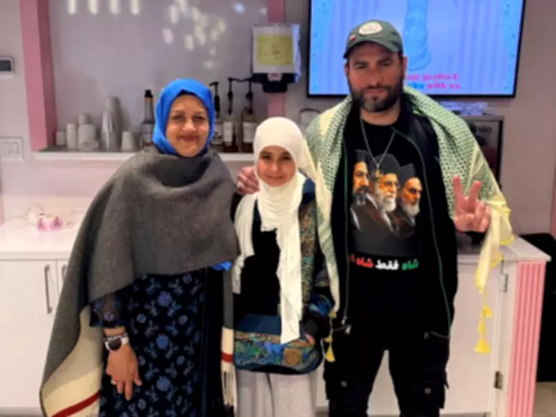 Liberal MP photographed with organizer of terrorist vigils