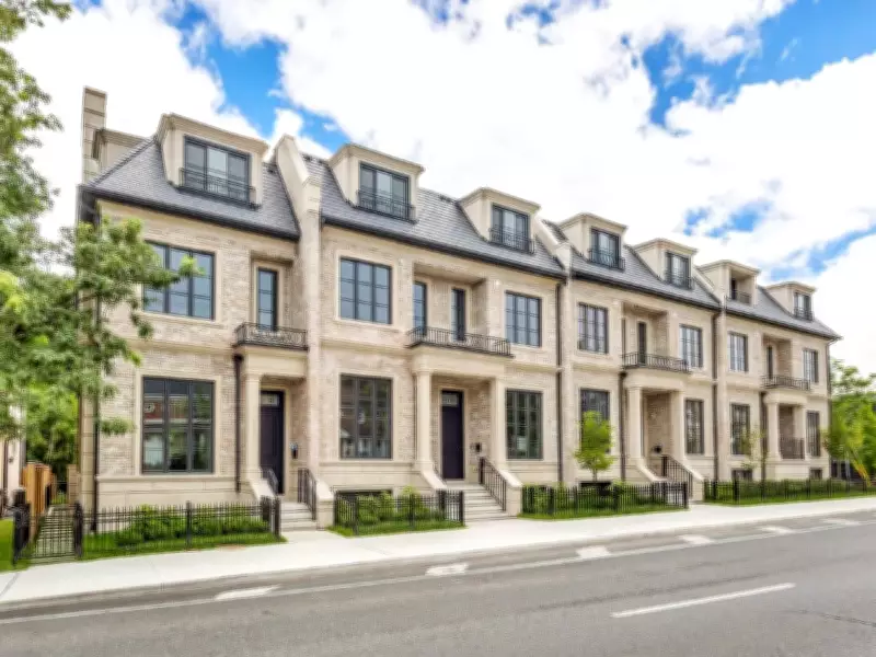 Luxury Townhomes in Toronto's Lytton Park Offer Detached-Home Feel