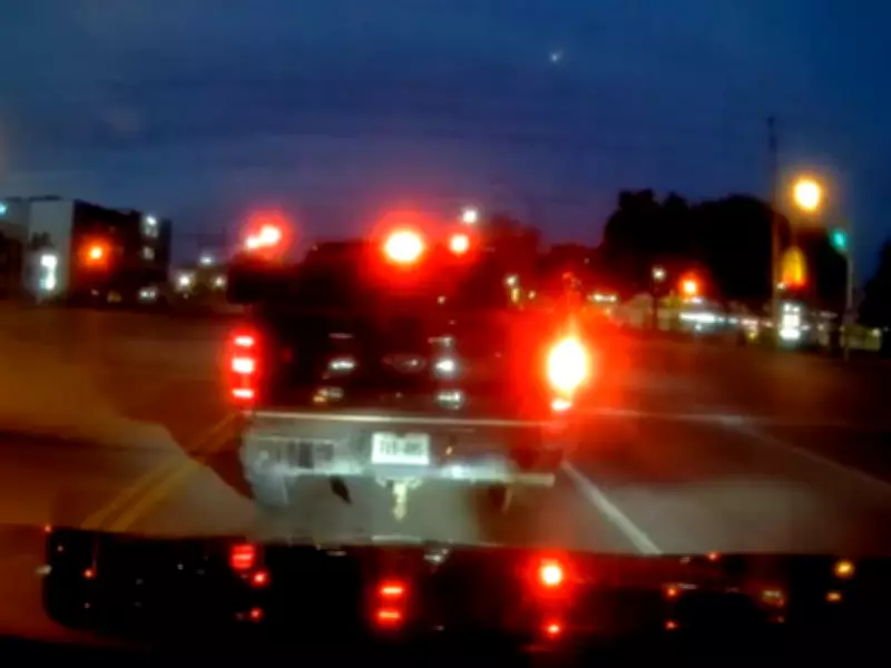 Meteor Streaks Across GTA Sky: Reports of Fireball in Ontario