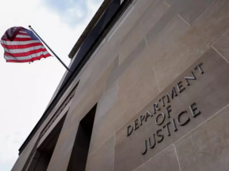 Mexican man admits smuggling migrants from Canada into US