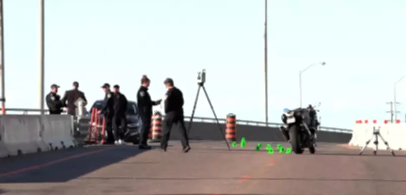 Motorcyclist critically injured in Mississauga crash, WB Derry Road closed