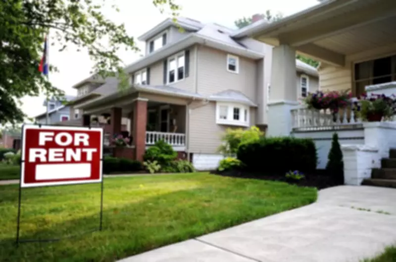National average asking rents drop nearly 5% to $2,027 in April