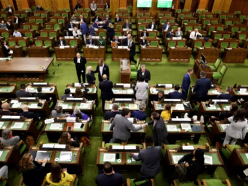 New House of Commons Design: Benches, Cinema Seats, and Front Bench Desks