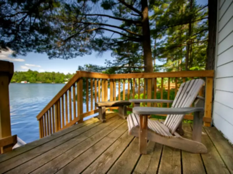 Ontario Cottage Market: Turnkey Homes Sell Fast, Fixer-Uppers Lag