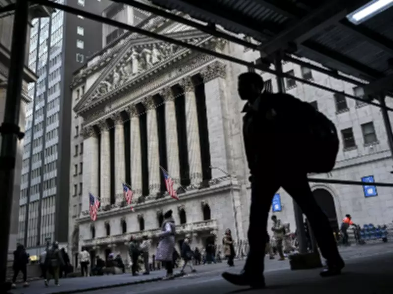 Positioning Your Portfolio in a K-Shaped Economy: AI Booms While Main Street Struggles