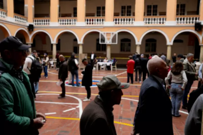 Pro-Trump de la Espriella and Peace-Builder Cepeda Face Off in Colombia Runoff
