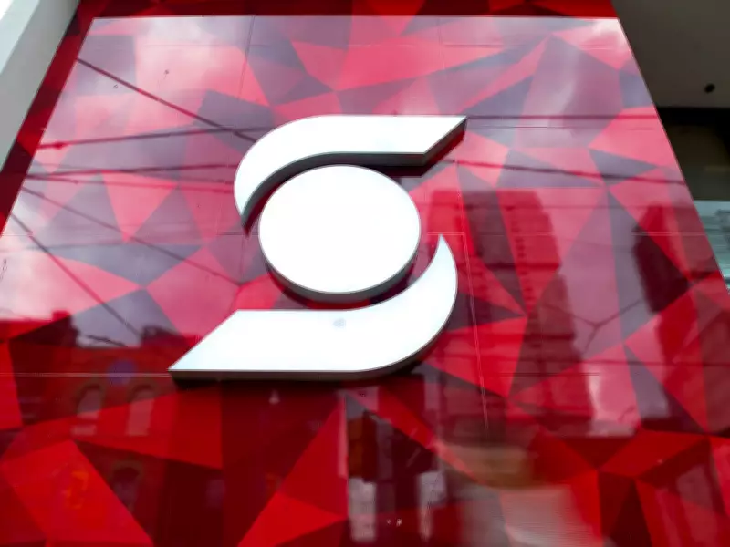 Scotiabank Tops Earnings Expectations, Raises Dividend Amid Strong Quarter