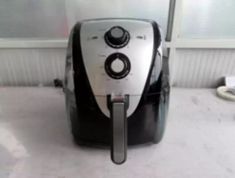 Secura Air Fryer Recalled in Canada Over Fire and Burn Hazards