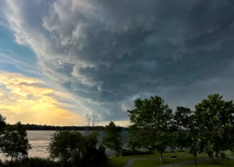 Severe Thunderstorm Warning Issued for Montreal Area by Environment Canada