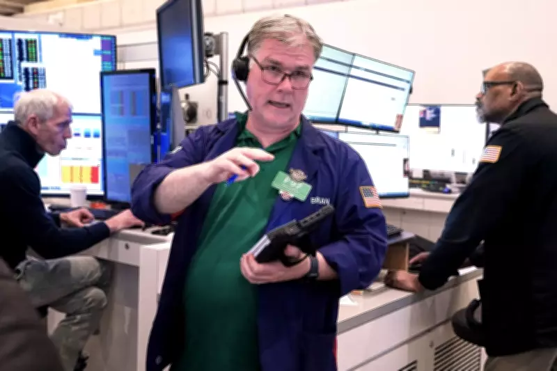 Slumping AI Stocks and Rising Oil Prices Halt Wall Street's Record Run
