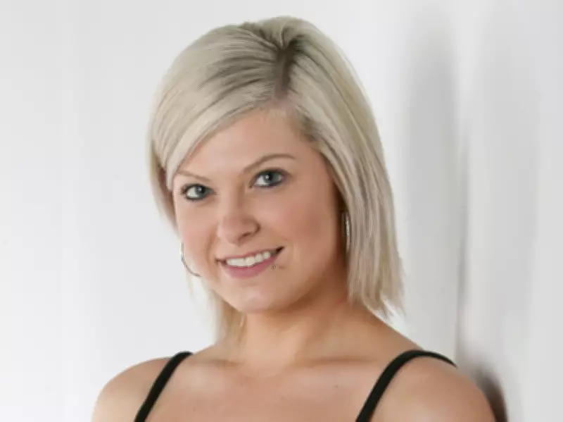 SUNshine Girl Jessica: Artsy Gemini Loves Family and Music